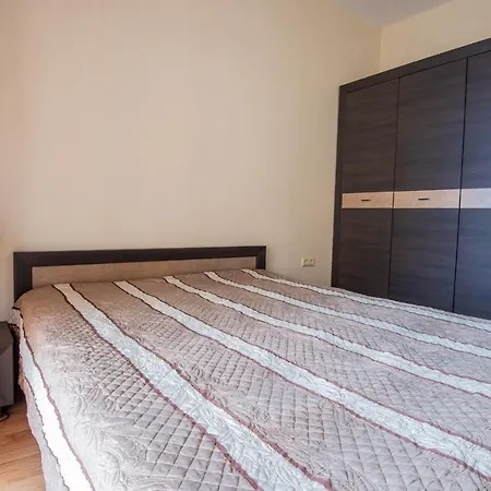 Apatament In Bendita Mare Апартамент *